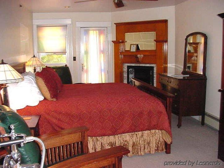 Alps Boulder Canyon Inn Δωμάτιο φωτογραφία