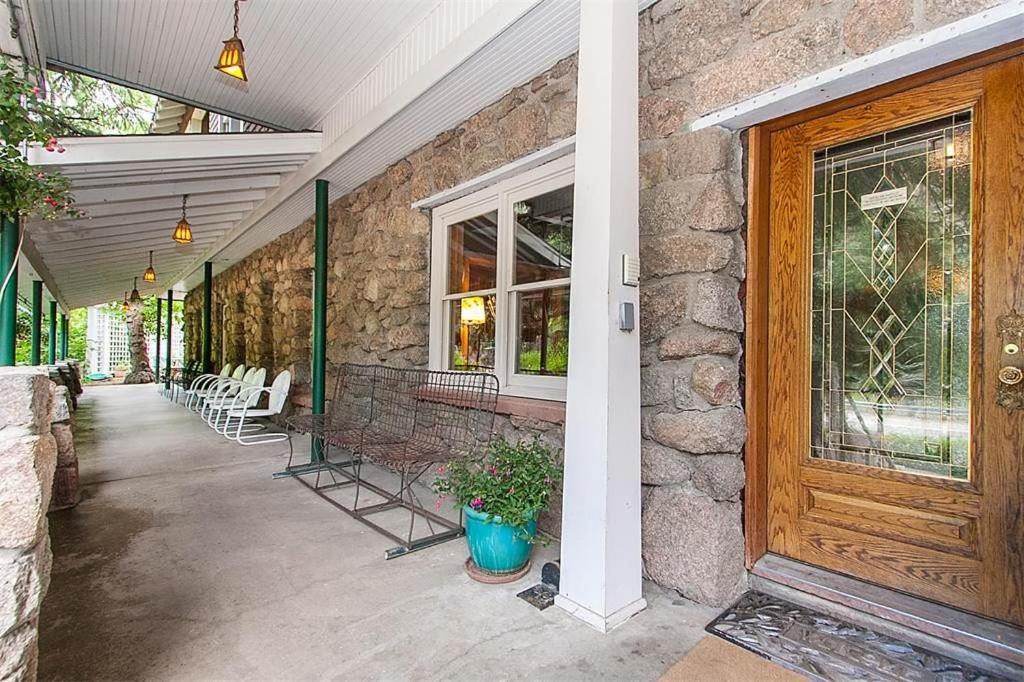 Alps Boulder Canyon Inn Εξωτερικό φωτογραφία