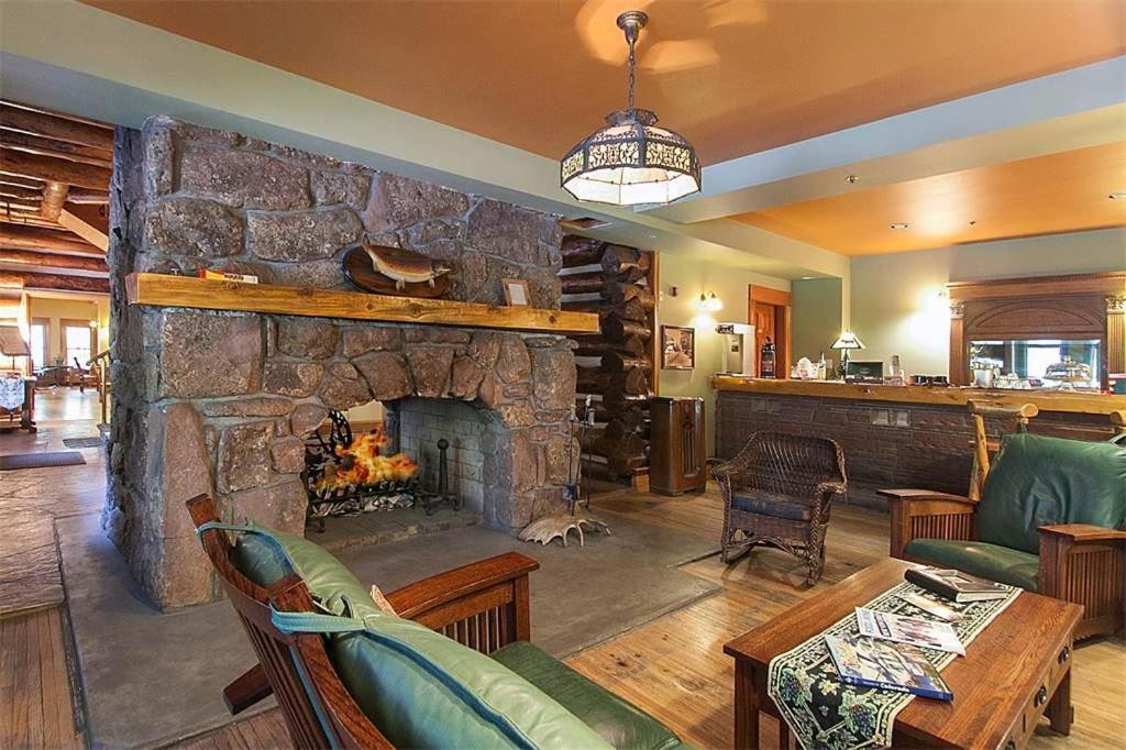 Alps Boulder Canyon Inn Εξωτερικό φωτογραφία
